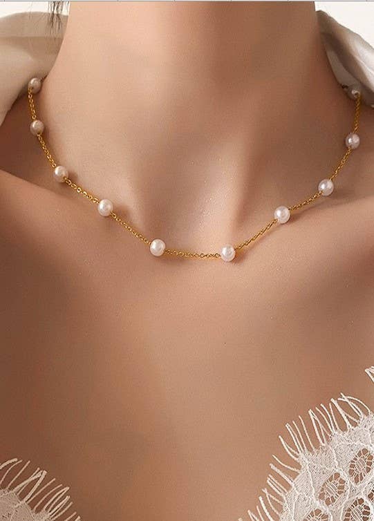 Pearly Gold Chain Necklace